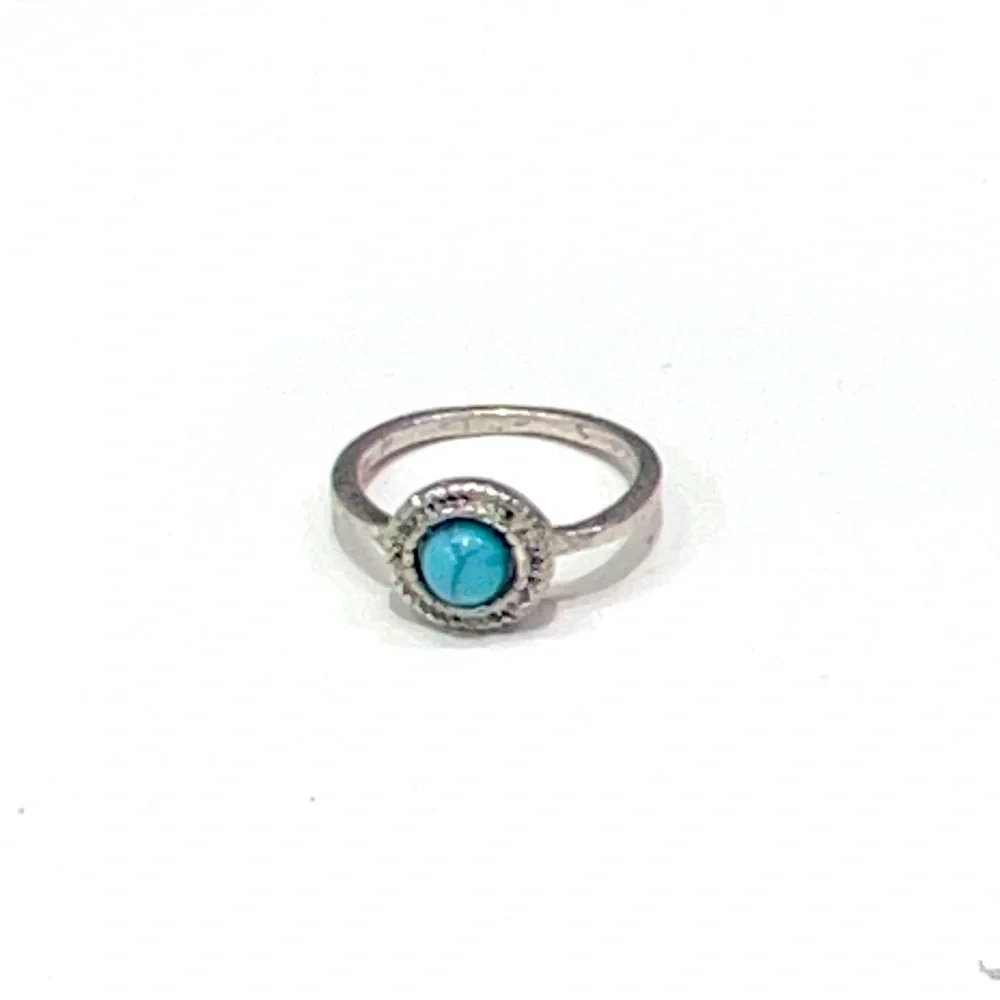 Simple Small Band Vintage Like Faux Turquoise Stone color Silver plated Ring